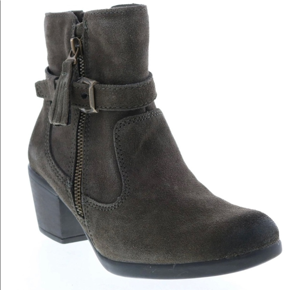 NEW W/O TAGS EARTH ORIGINS booties